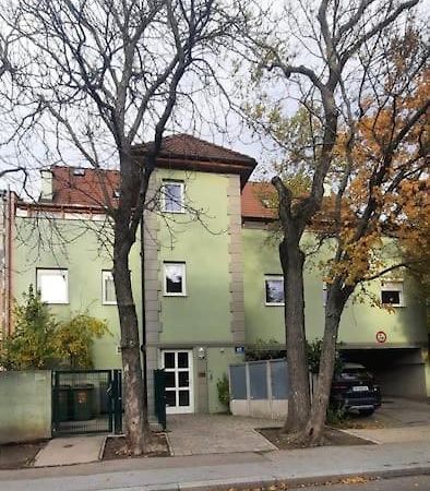 Einzigartiges Apartment Inkl. Gratis Parkplatz Wien Exteriör bild
