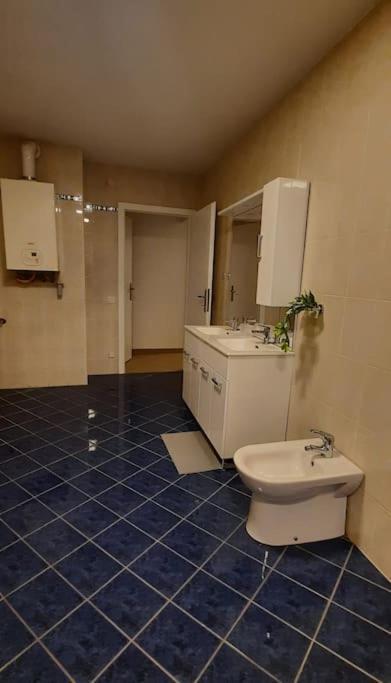 Einzigartiges Apartment Inkl. Gratis Parkplatz Wien Exteriör bild